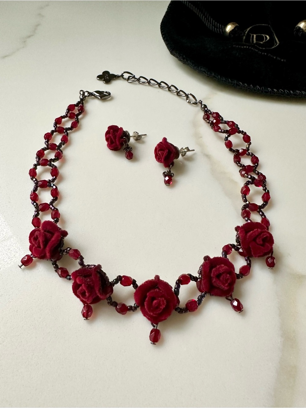 Burgundy Red Rose Beaded Choker Necklace & Earrings Set